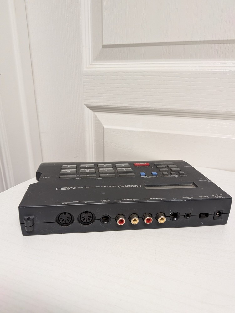 Roland MS-1 Compact Digital Sampler Looper