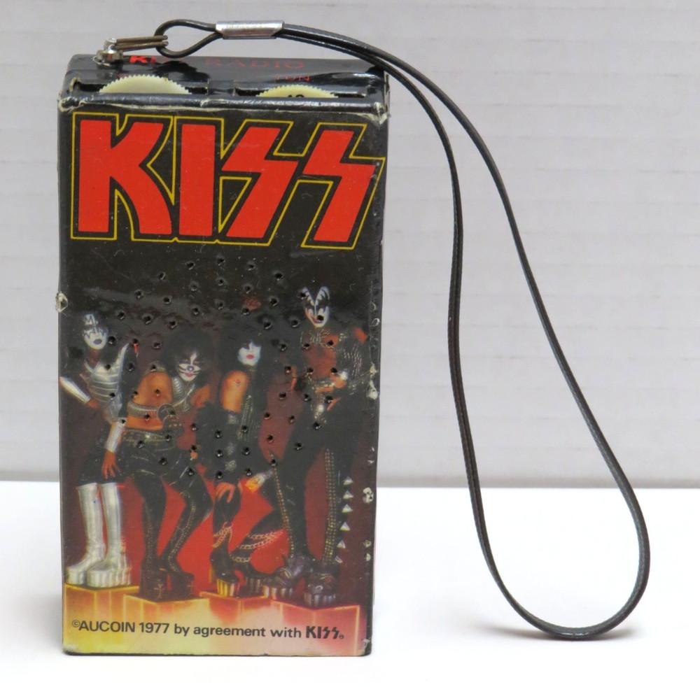 KISS RADIO 1977 AUCOIN