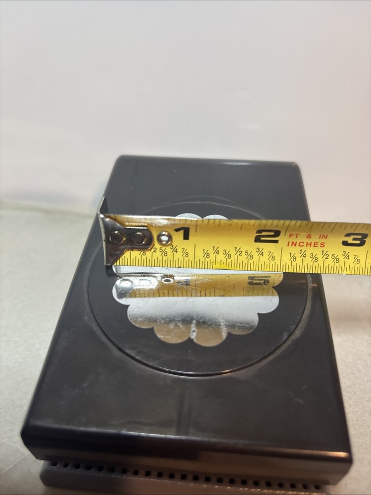 Stampin up! ek Scallop Circle Punch 2”