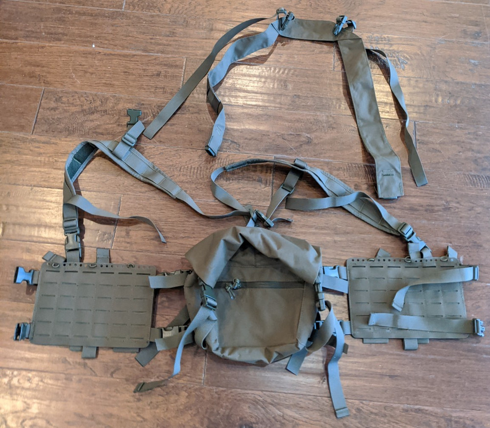 Split Front Chest Rig Molle w/ Buttpack and non-buttpack straps Ranger Green