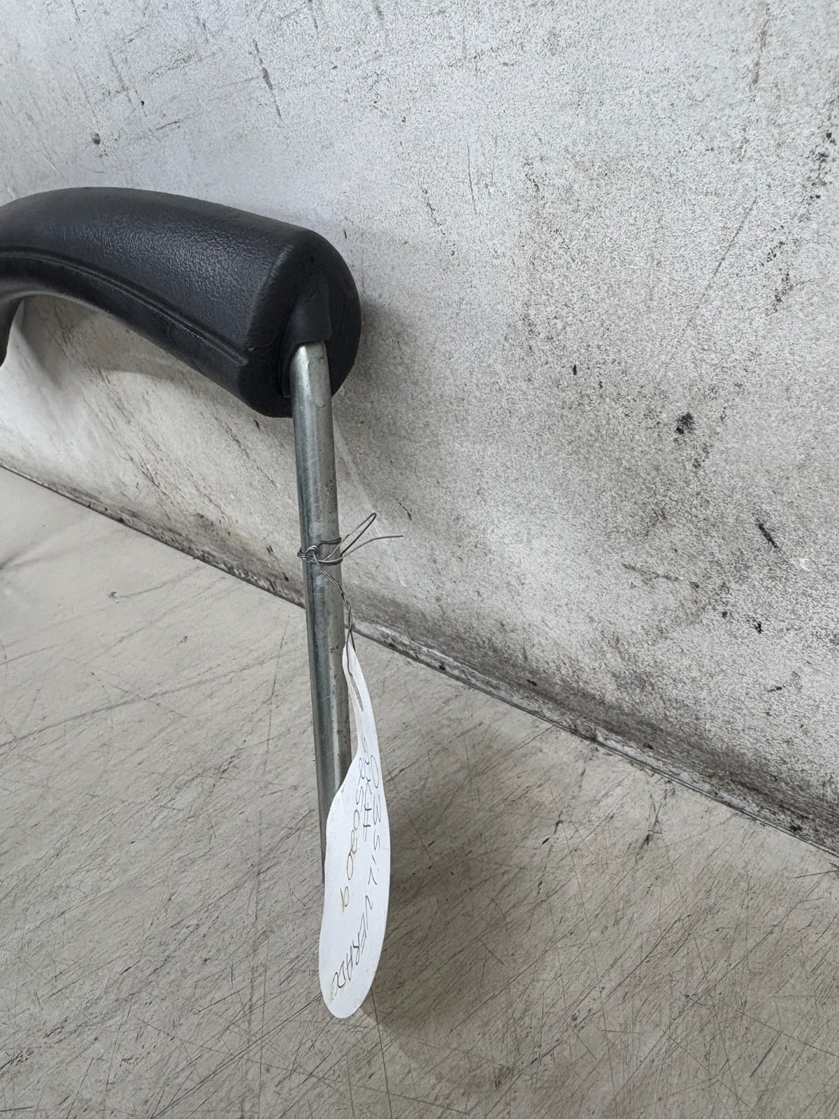 2003 CHEVROLET SILVERADO DASH GRAB HANDLE