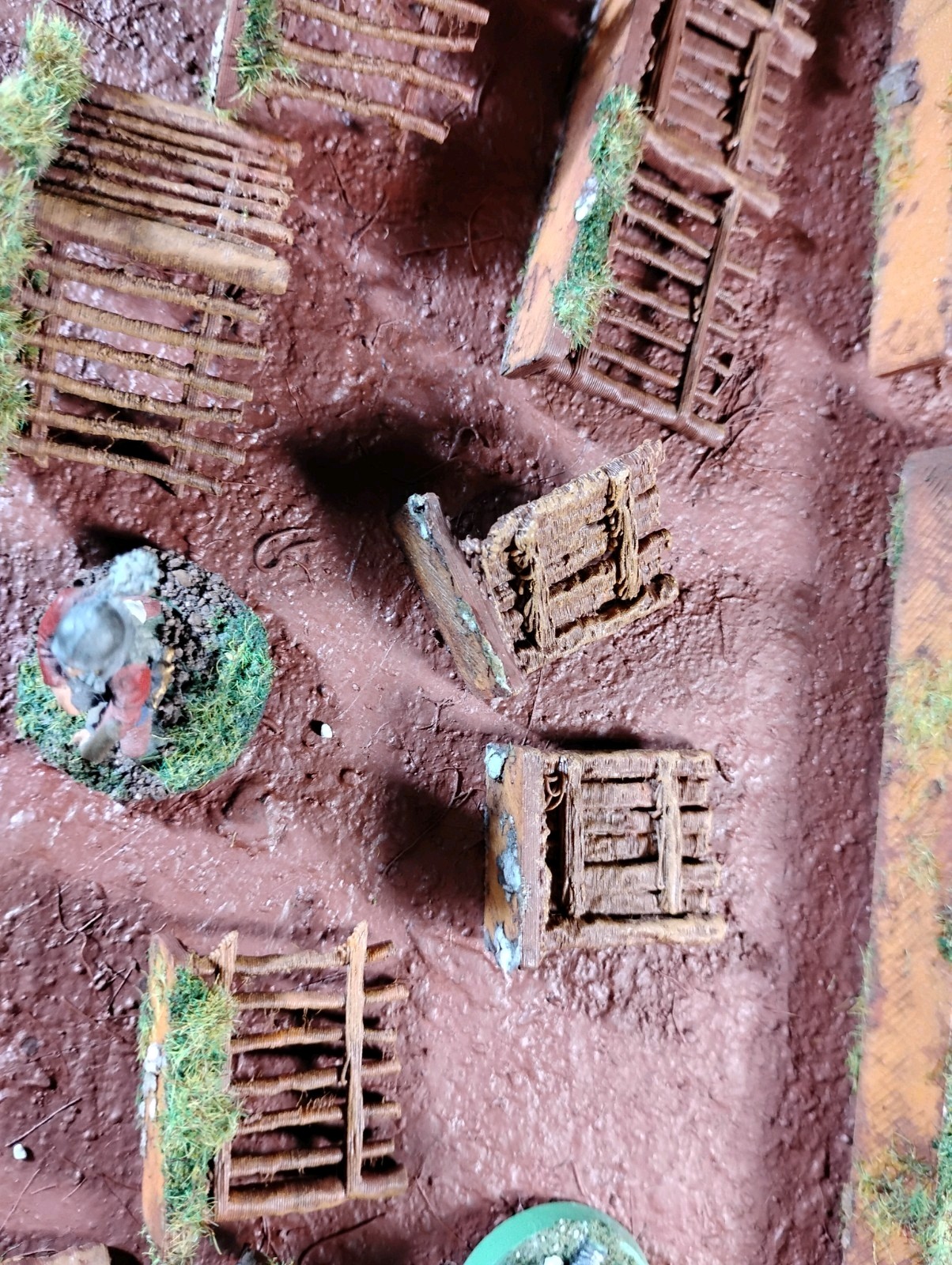 Wooden Fences Wargame Terrain 29pc of fence 108"- 9 feet Painted - 25mm 28mm