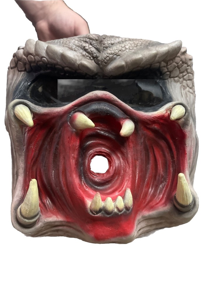 Alien Vs Predator Mask