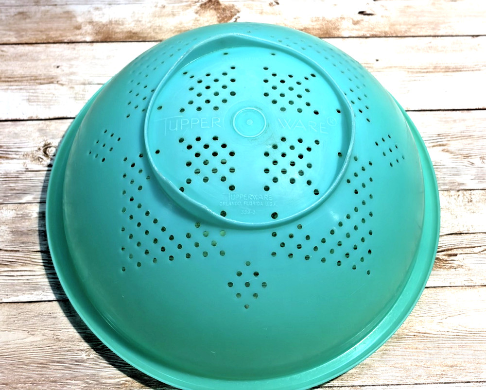 Vintage Tupperware Jadeite Green Colander Strainer 339-3 Starburst Pattern