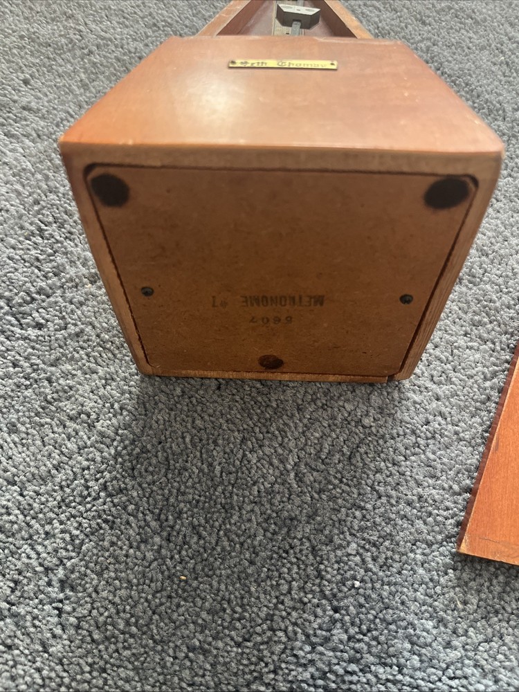 Seth Thomas METRONOME-7 ~ Wood Case, Wind Up ~ Working - Top Missing