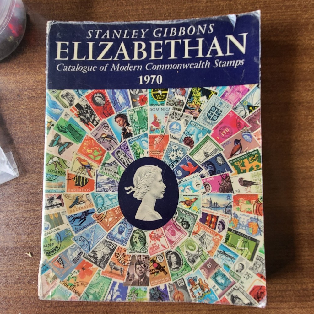 Stanley Gibbons, ELIZABETHAN STAMP CATALOGUE 1970, softback book.