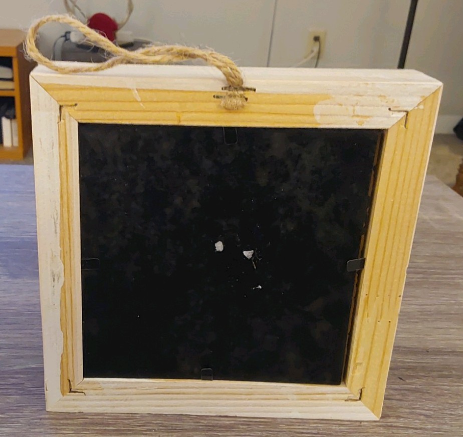 Candy Cane Cutboard Wqll Hanging