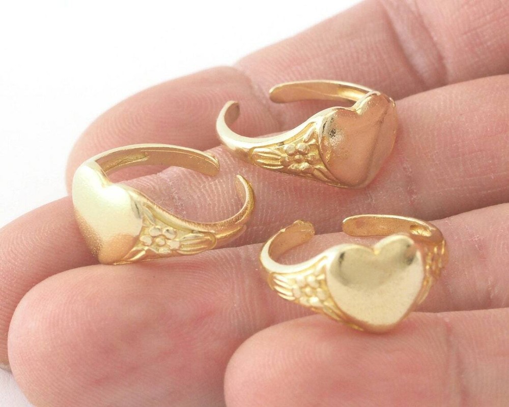 Heart Signet Ring Adjustable Blank Raw brass 5US - 7US  size - Adjustable 4032
