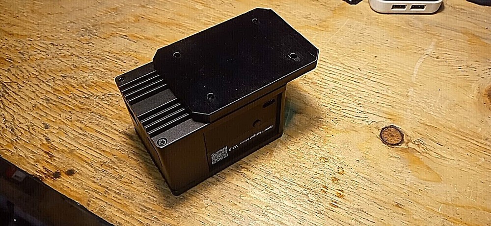 RAK Hotspot Helium v2 (Easy elevation gain!) Hidden screwless window-wall mount