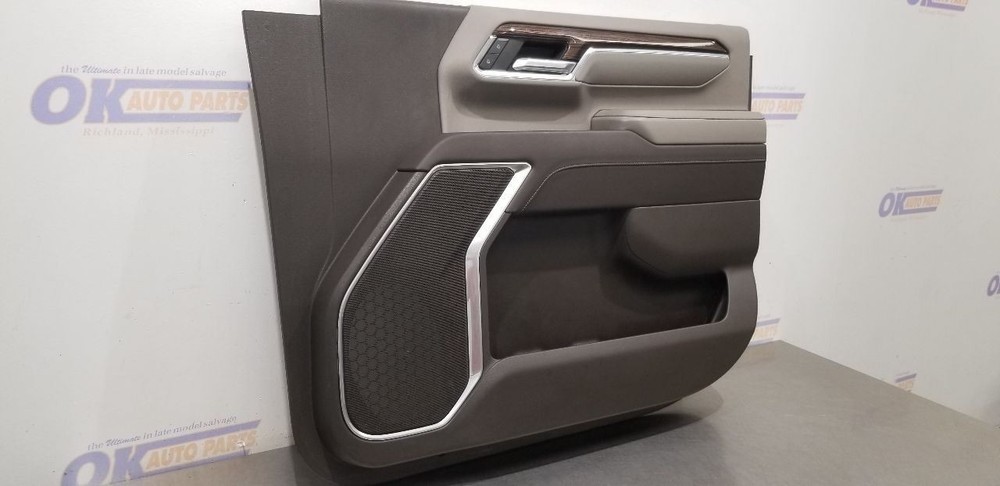 24 CHEVY SILVERADO 2500 LT DOOR PANEL FRONT PASSENGER ATMOSPHERE GRAY CREW CAB