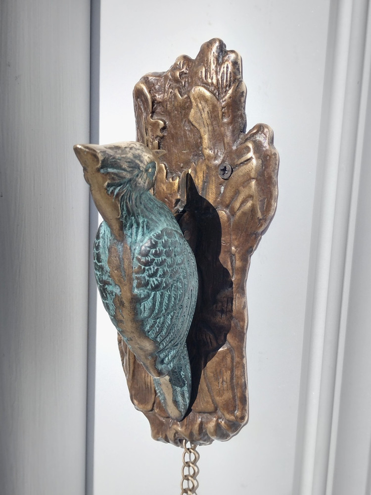 🚪✊VINTAGE SOLID BRASS bird DOOR KNOCKER PULL CHAIN sparrow WOODPECKER bell ring