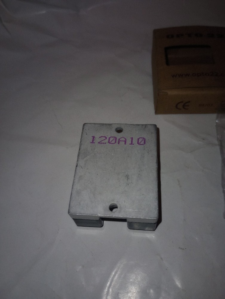 NEW GENUINE OPTO 22 MODEL 120A10 SOLID STATE RELAY