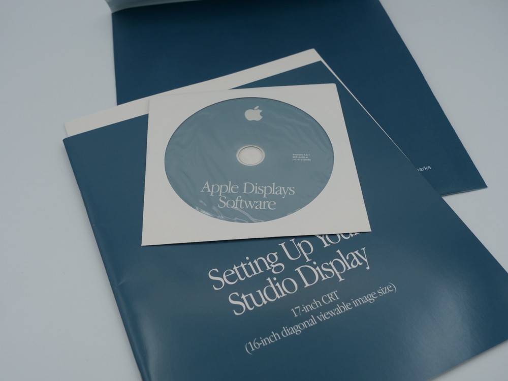 Apple Displays Software CD Version 1.8.1 691-2418-A
