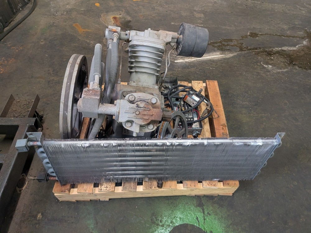 Ingersoll Rand 2545 Pump - Needs Rebuilt