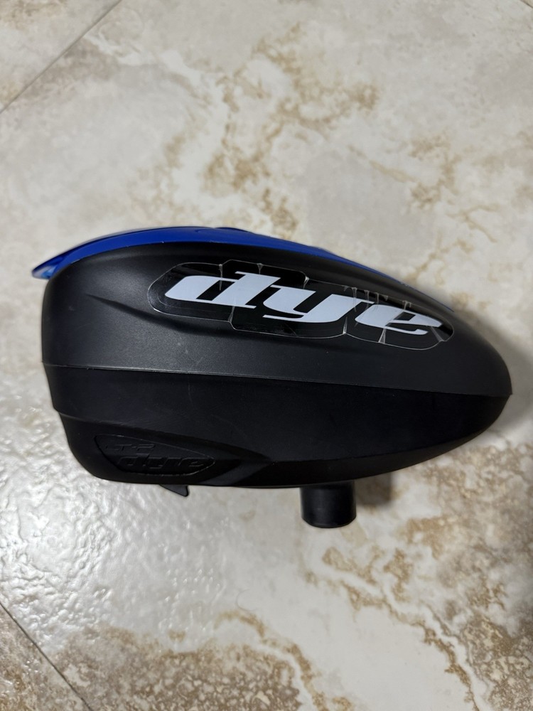 Dye Rotor Loader blue and black