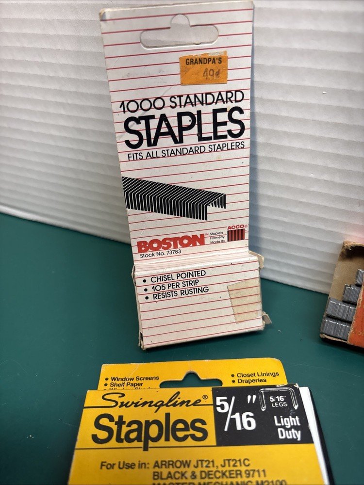 Various Brands VINTAGE STAPLES Different Sizes Open 6 Boxes