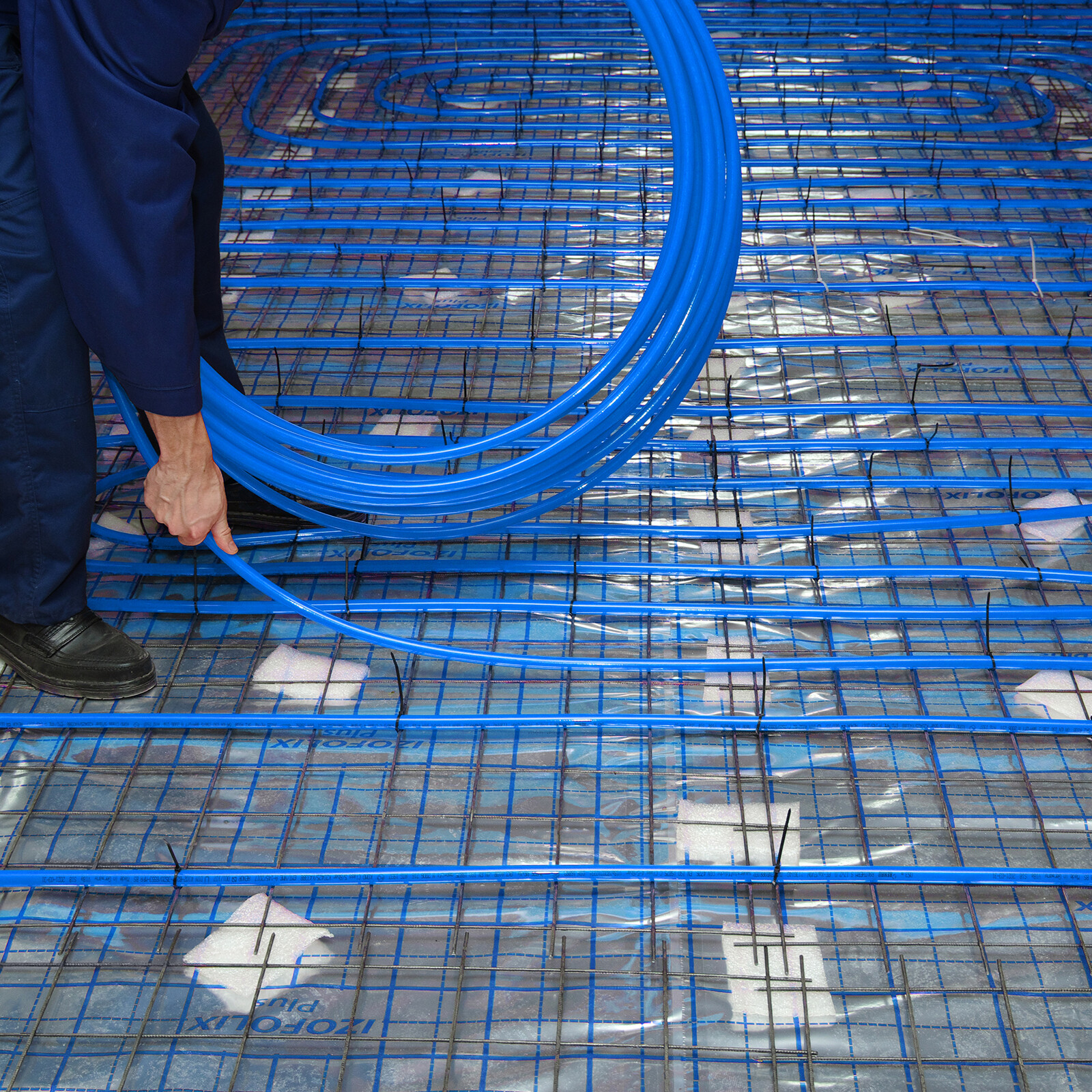 VEVOR 3/4” x 100ft Blue PEX-A Tubing/Pipe for Potable Water with Pipe Cutter