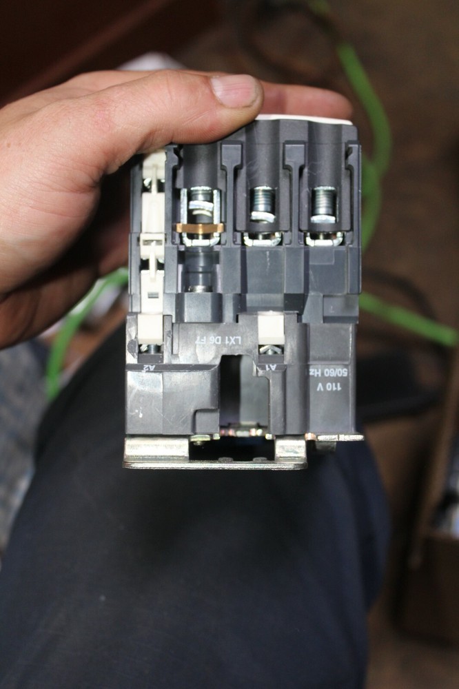 Telemecanique LC1 D6511 contactor