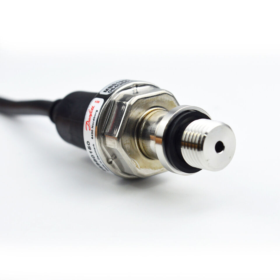 1pcs Danfoss MBS1900 pressure sensor 064G6611