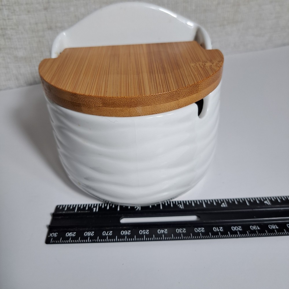 White Ceramic Spice Celler With Bamboo Lid 4" x 4"