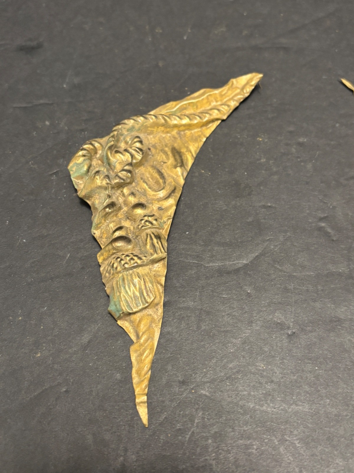 2 Decorative Antique Pressed Brass CORNERS Embossed ROPE & TASSEL Embellishments