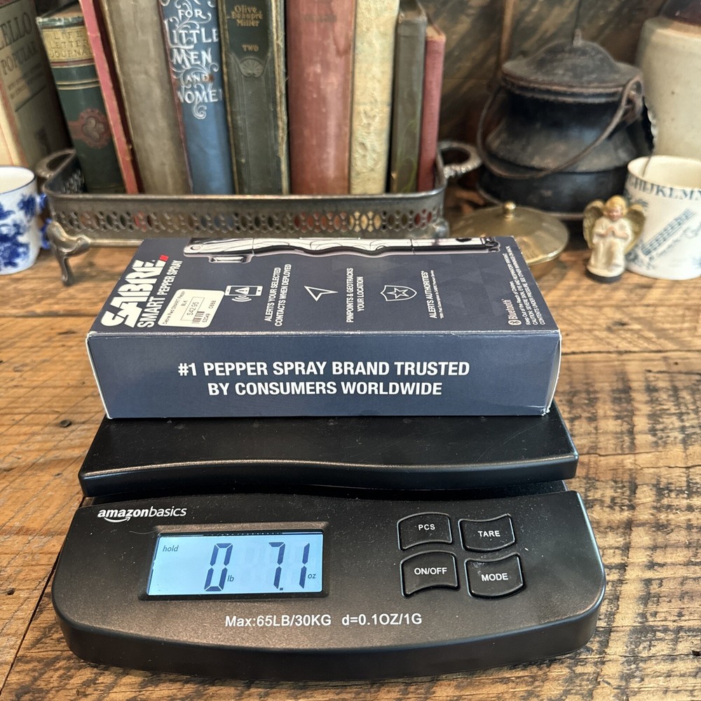 SABRE SMART Pepper Spray with Bluetooth GPS Continuous Tracking Free Text Alerts