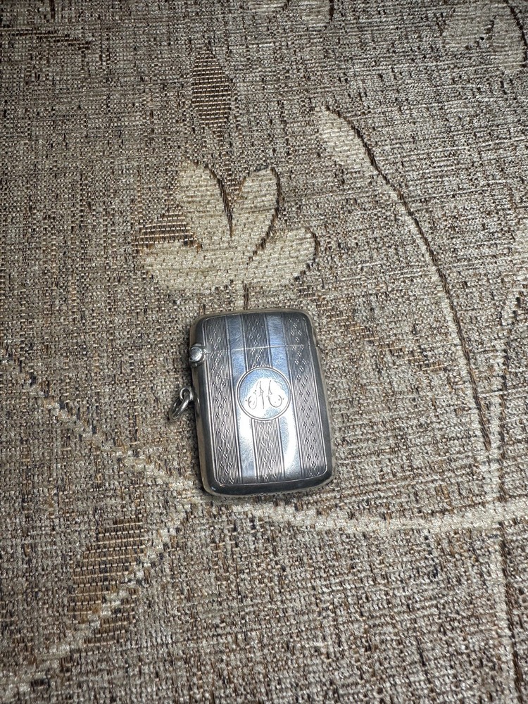 ANTIQUE STERLING SILVER VESTA CASE