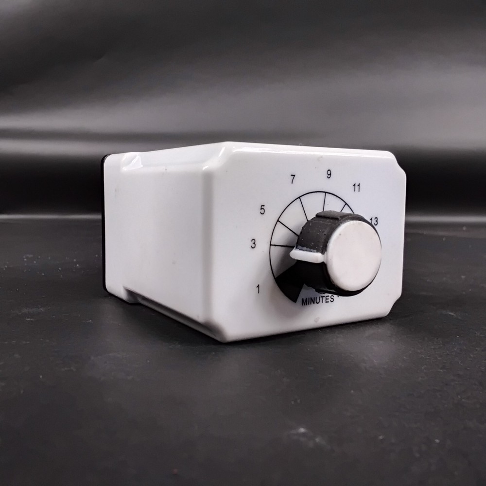 DAYTON 1EGB8 TIME DELAY RELAY ($45 OBO)