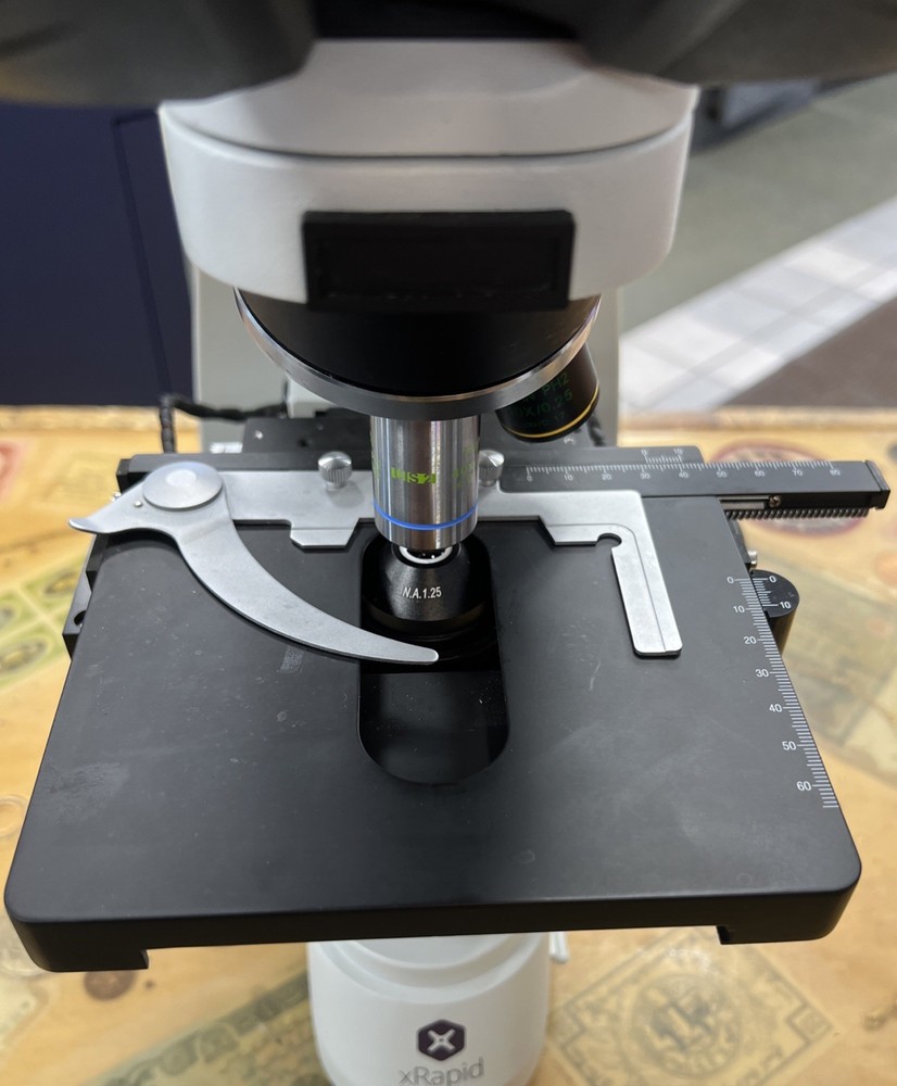 X Rapid Group Biological Microscope Model x_B8C6