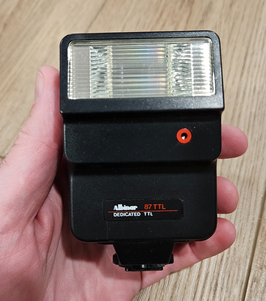 Albinar 87 TTL Dedicated TTL Flash for Pentax Nikon or Minolta UNTESTED