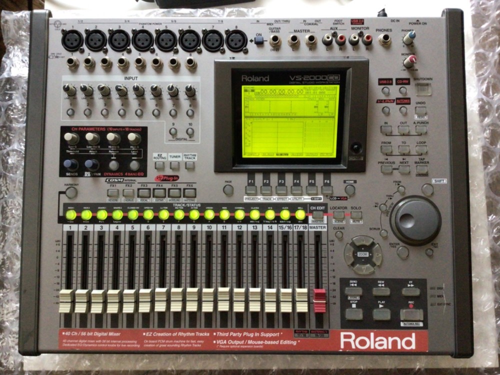 Roland VS-2000CD Digital Studio Workstation with FX Card
