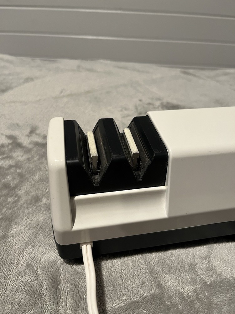 Chef's Choice Diamond Hone Electric Knife Sharpener Model #300