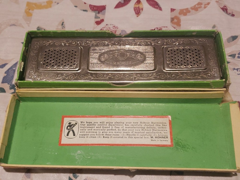 Vintage Hohner Triumph 1155/48 G Harmonica