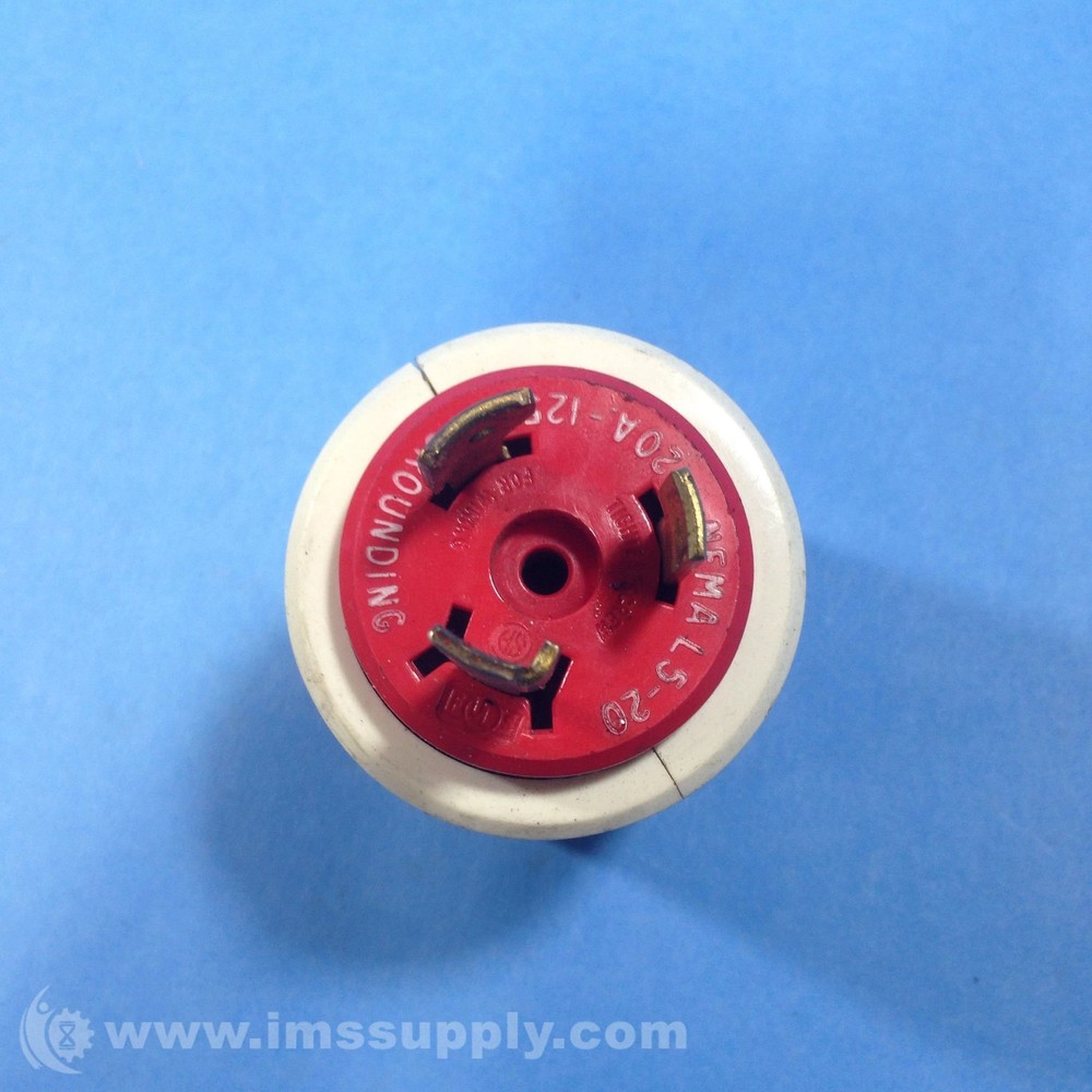 Leviton 20A Grounding Adapter USIP