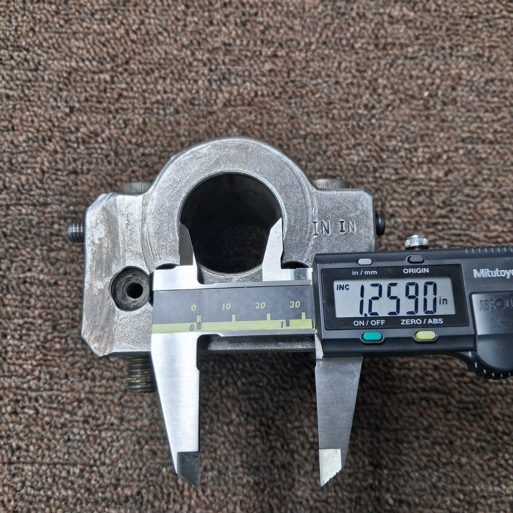 Boring Bar Holder 1 1/4" ID *Nice Shape*