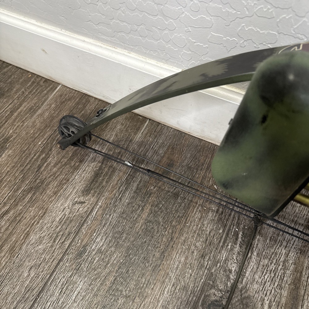 Precision Shooting Equipment PSE Compound Bow RH Phaser II Read Description