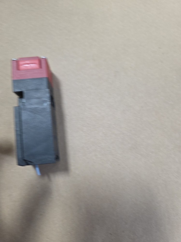 EATON E48P4K1 Series A1 Key Interlock Switch