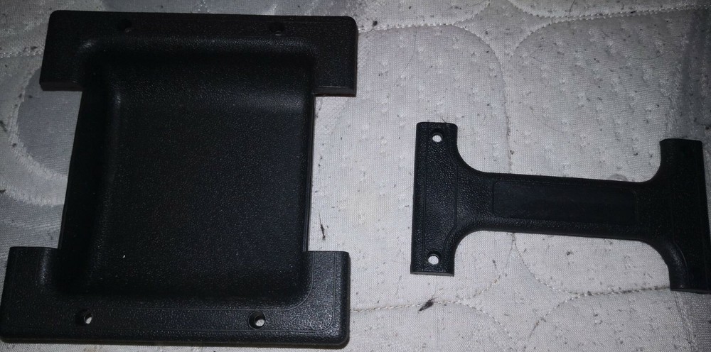 14 x 14 x 5CM PVC ABS COMPLETE SPEAKER SQUARE HANDLE