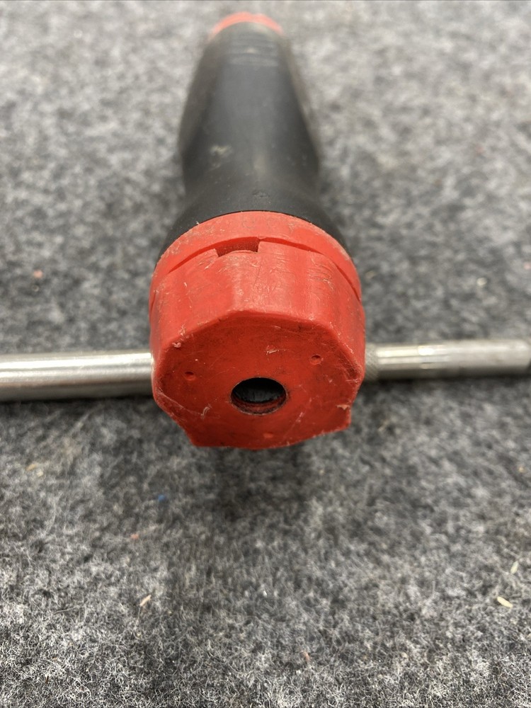 Snap On Tools Ratcheting Screwdriver 1/4" Socket Driver Interchangeable Bit Red