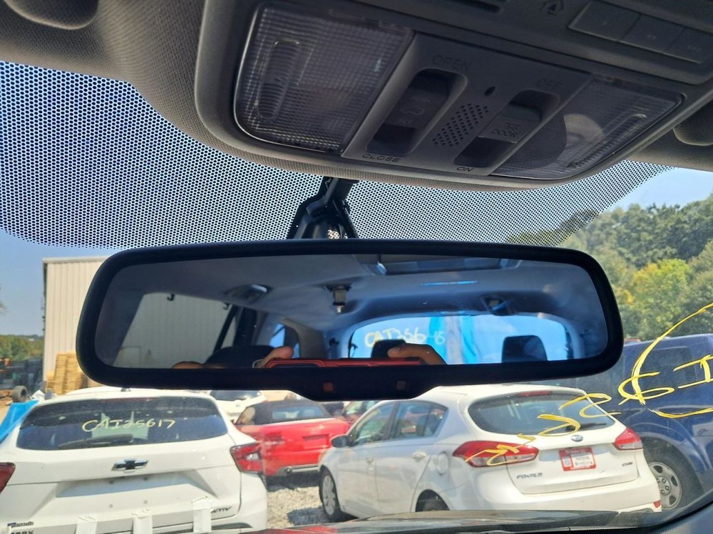 PILOT 2016 Glove Box 4792196