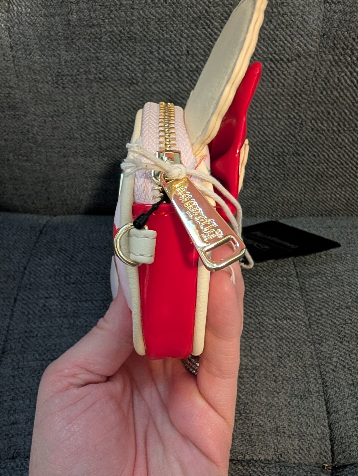 Loungefly Disney Minnie Mouse Cherry Pie Coin Purse Zip Around Pouch With Strap