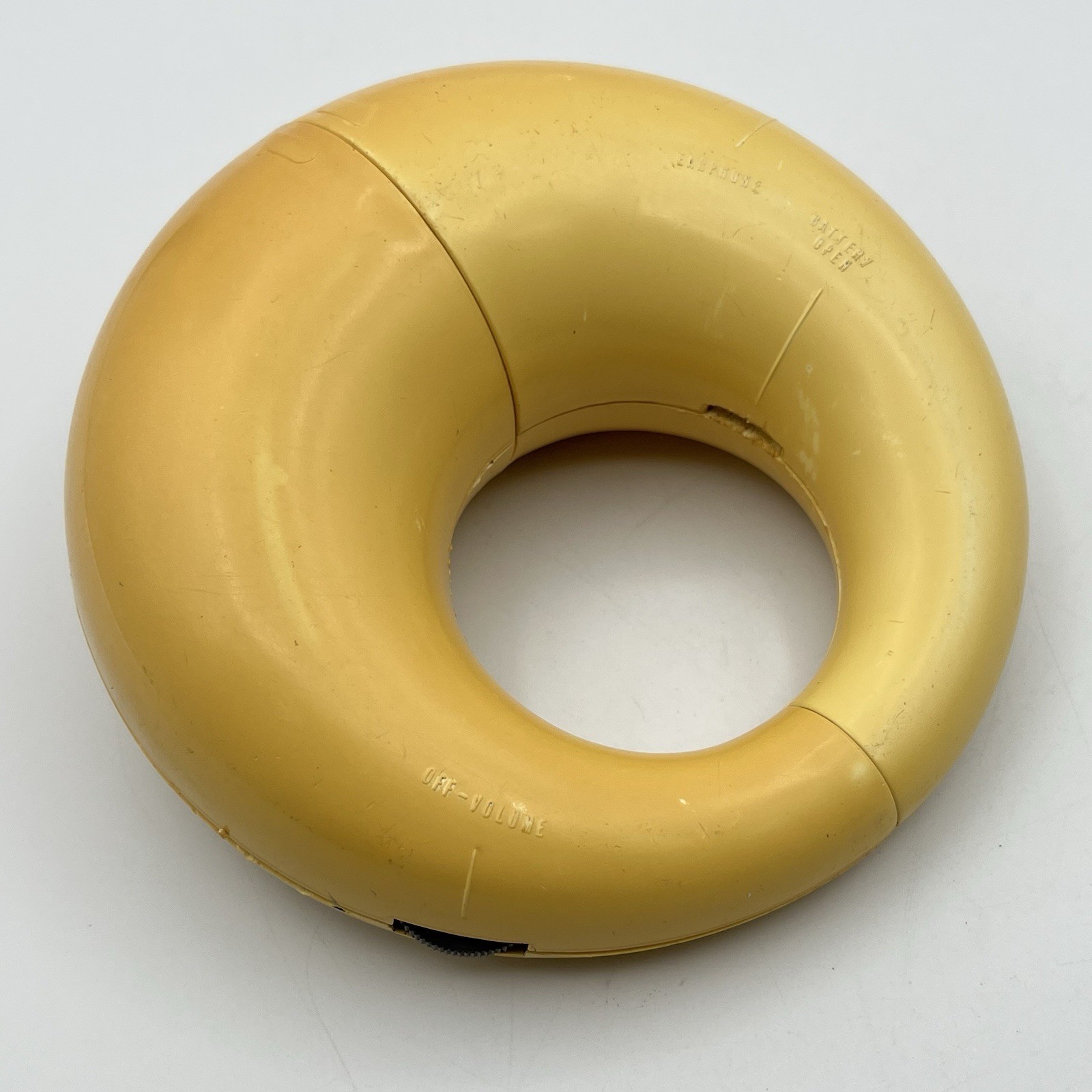 1972 Panasonic Toot-A-Loop AM Wrist Radio - R-72 - Cream (White?) - Works