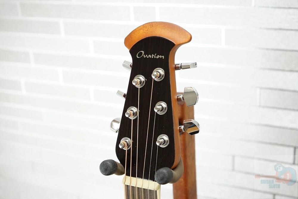 Ovation CS24-RR-G Celebrity Standard - Ruby Red B-Stock