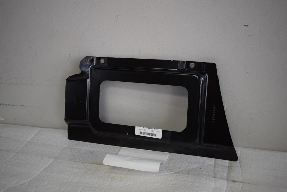 GM OEM QUARTER PANEL LOWER EXTENSION RIGHT 22786547