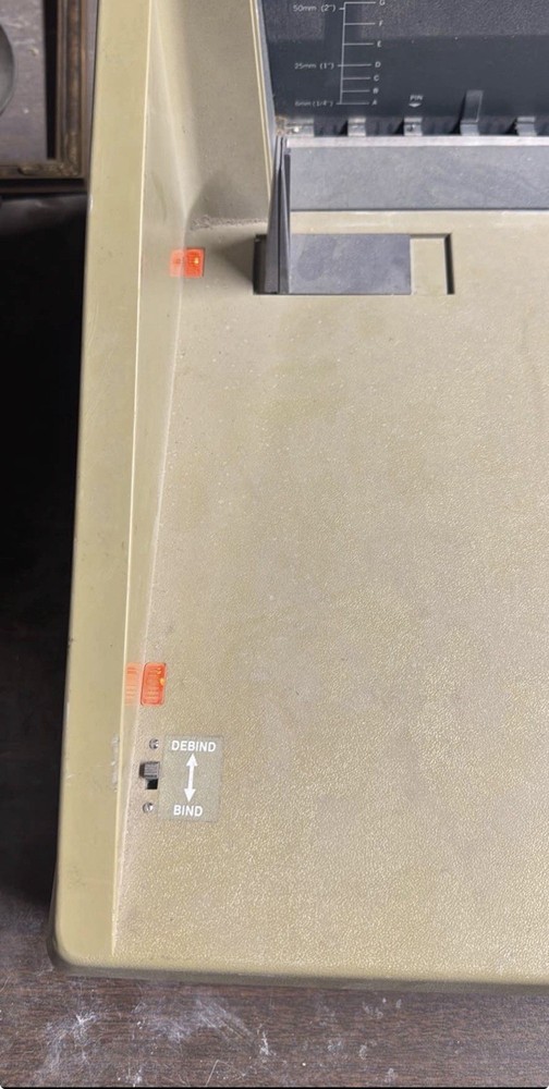 VeloBind 500 Binding Machine Turns On Untested