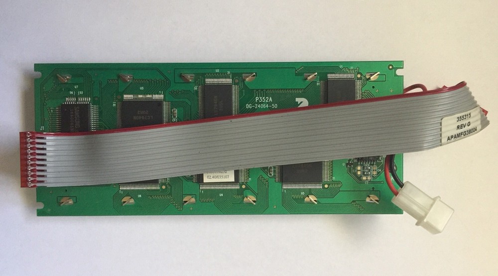 DATA VISION P352A DG-24064-50 LCD DIGITAL DISPLAY BOARD