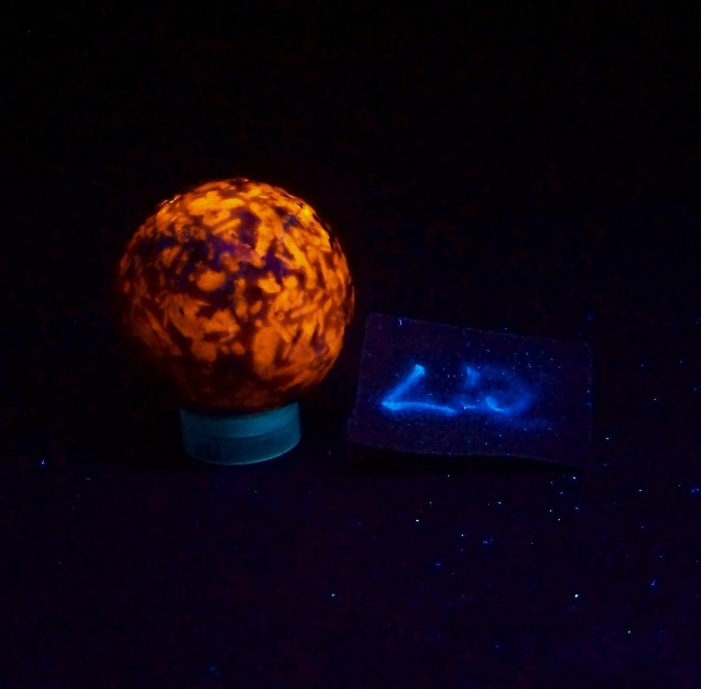 Fluorescent Hackmanite Mont St Hilaire 32mm Sphere 4205