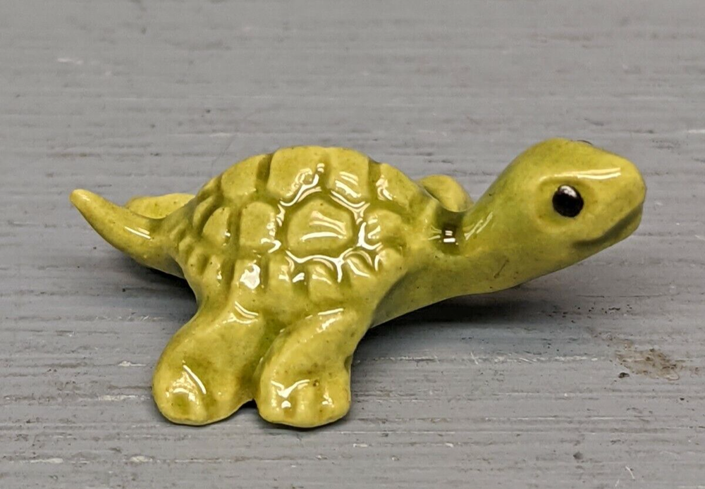 Retired Hagen Renaker Baby Turtle