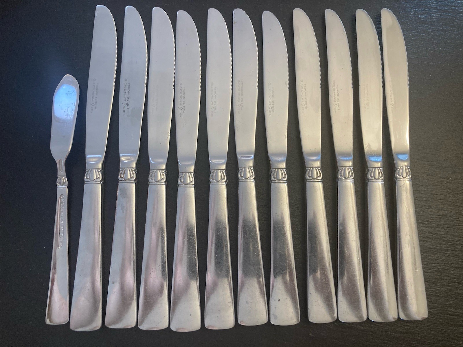 Reed Barton Stainless SANDERLING 12 Pcs SHIPS FREE