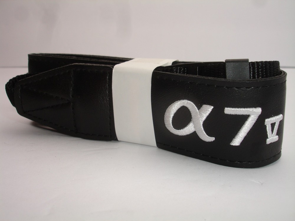 SONY A7 V  A7V strap NEW